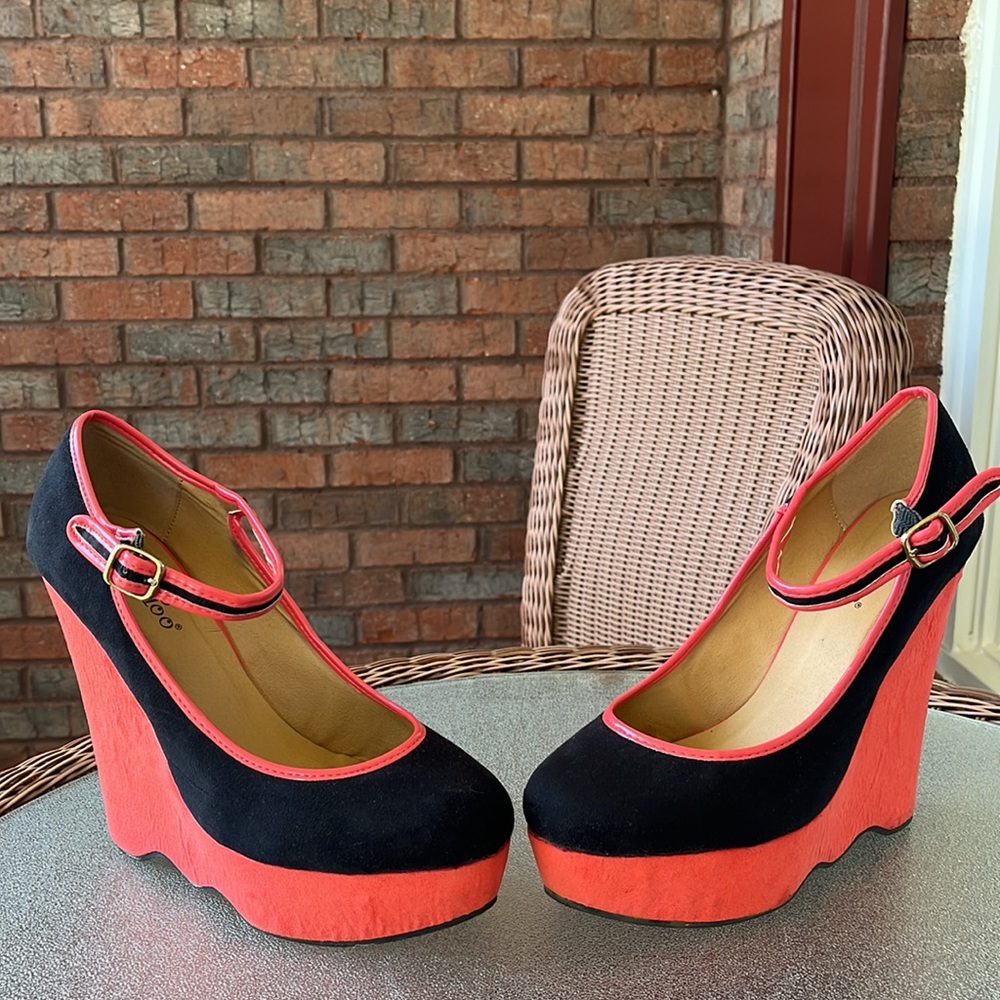 2 Lips Too Platform Heels - Picture 8 of 12